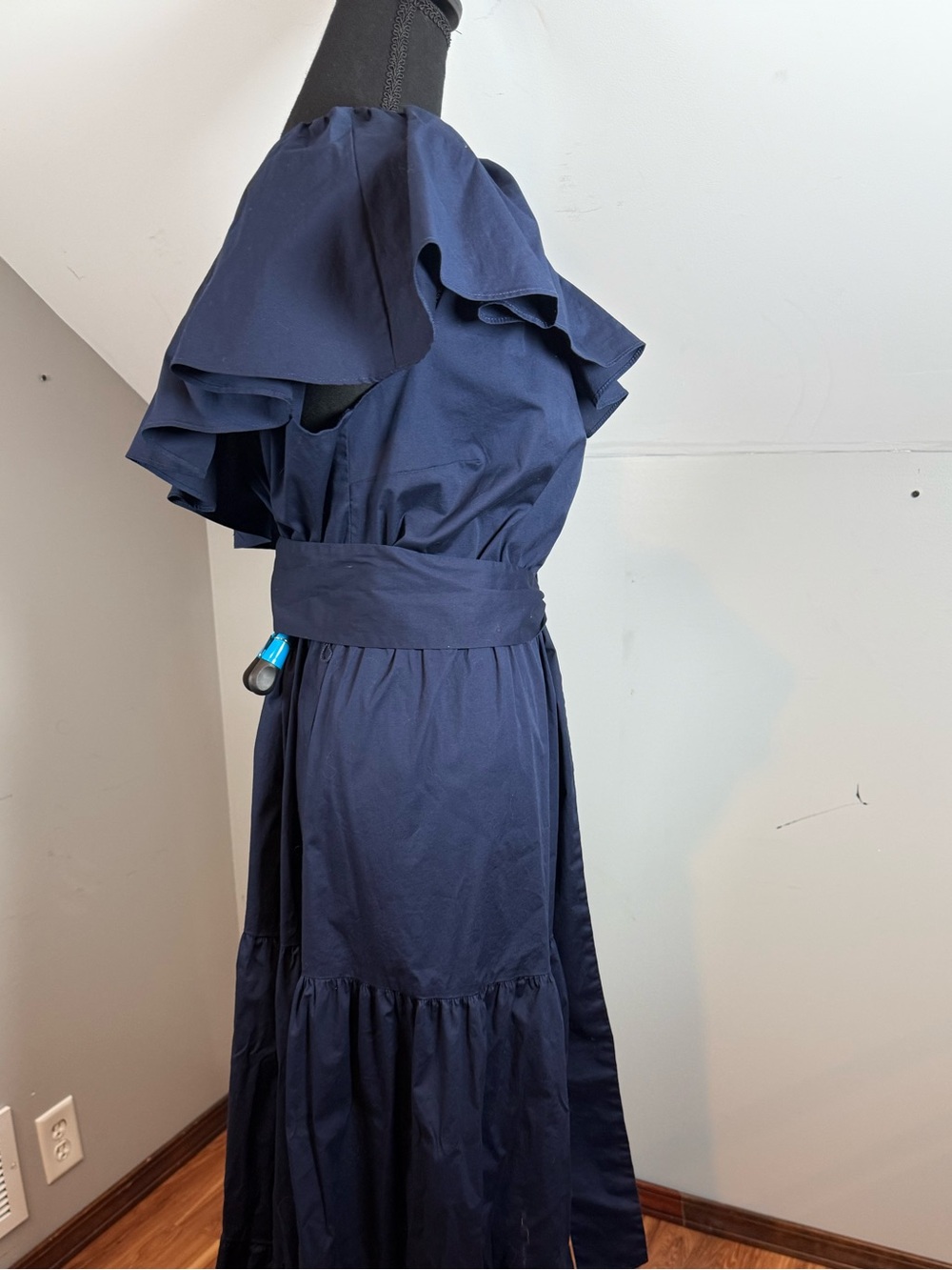 City Chic One-Shoulder Ruffle Maxi Dress in Navy with Pockets - Picture 6 of 13